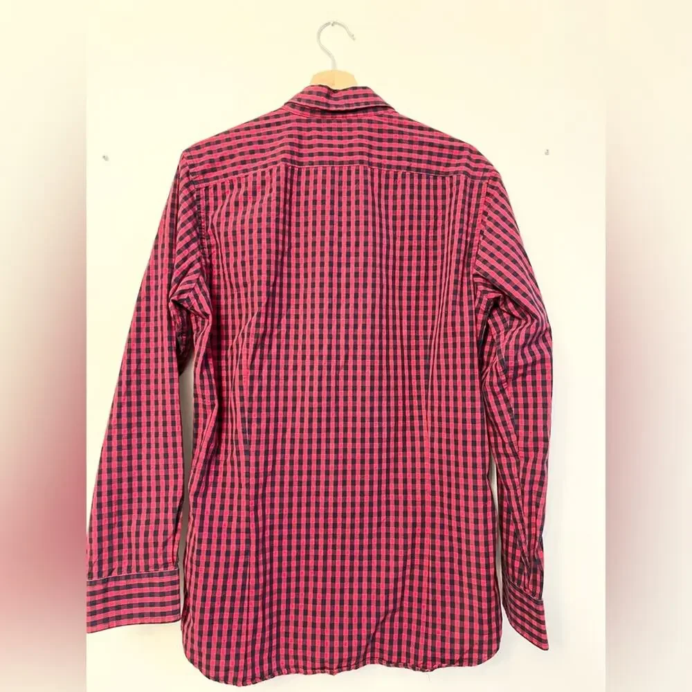 Banana republic red and black buffalo checkered button up casual mens shirt